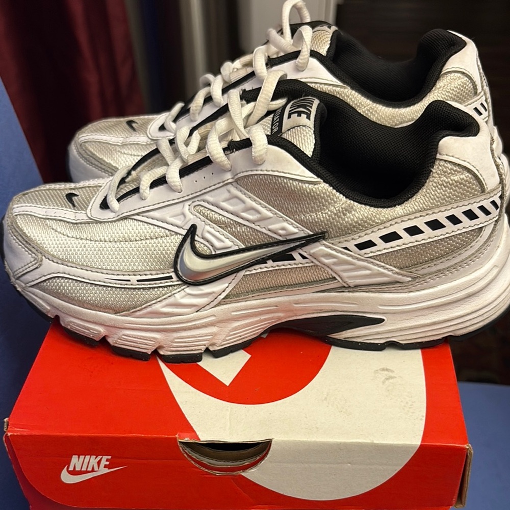 Nike White and Black Running Shoes